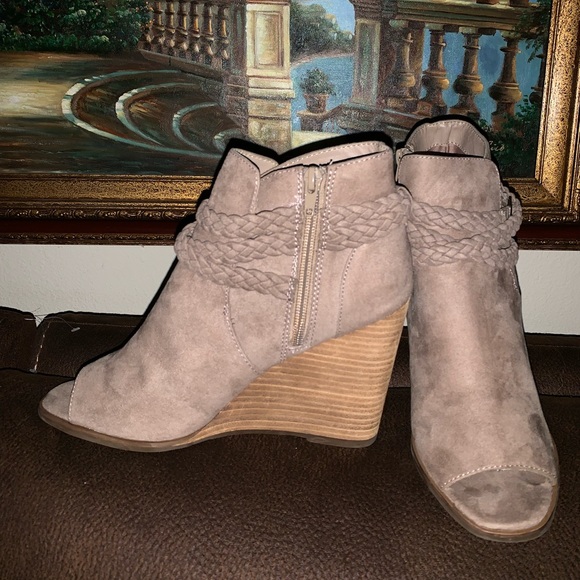 Wedges - Picture 2 of 4